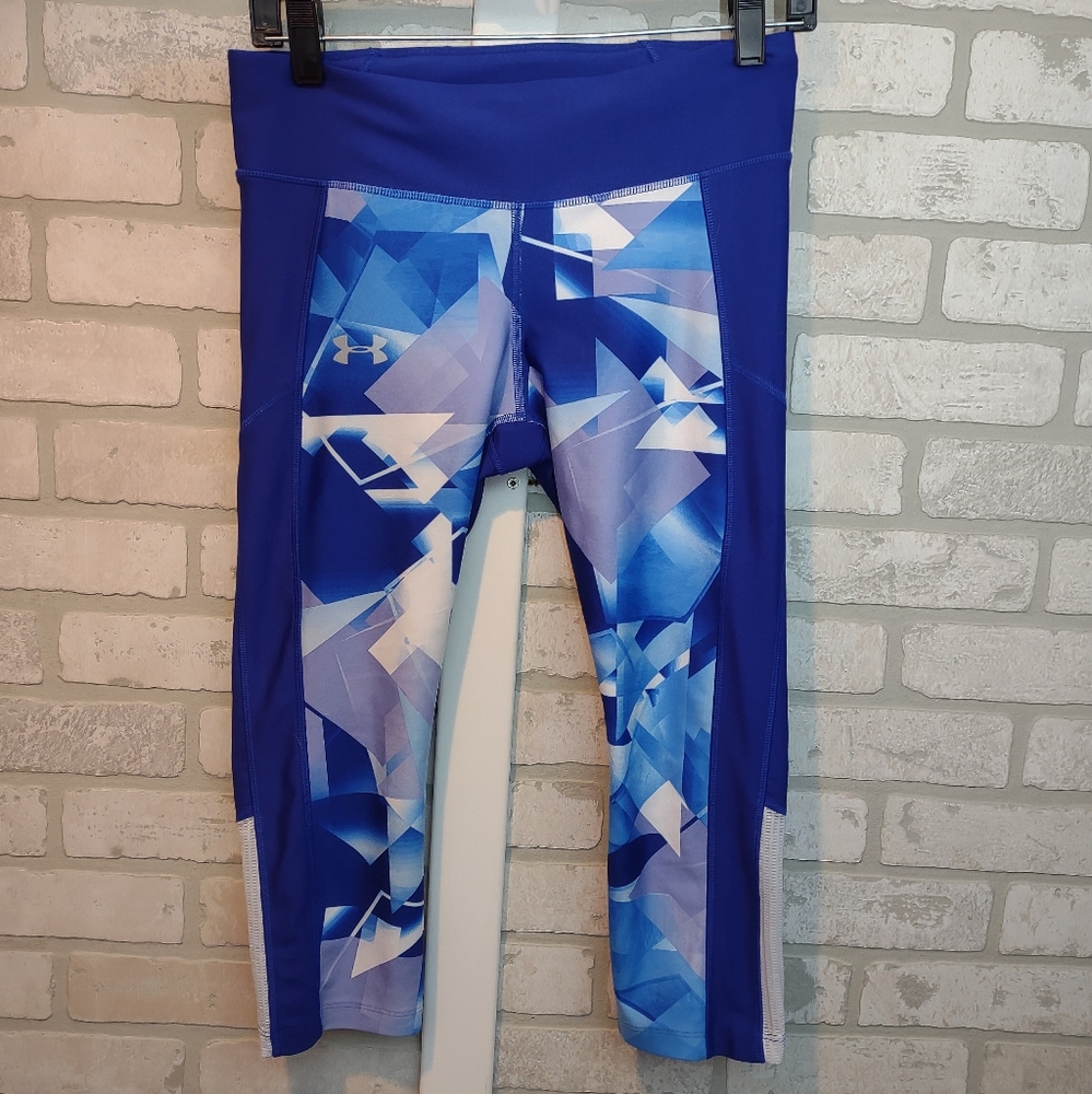 Under Armour compression capris, medium
